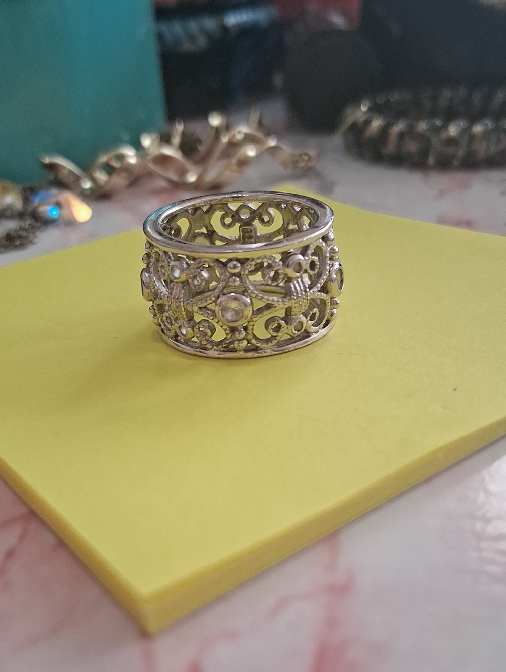 Filigree Silver Band Ring - Elegant Women's Jewelry
